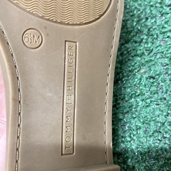 New Tommy Hilfiger Black Paliana sandals women’s size 6.5 (OKPM-07-072) - Picture 5 of 12